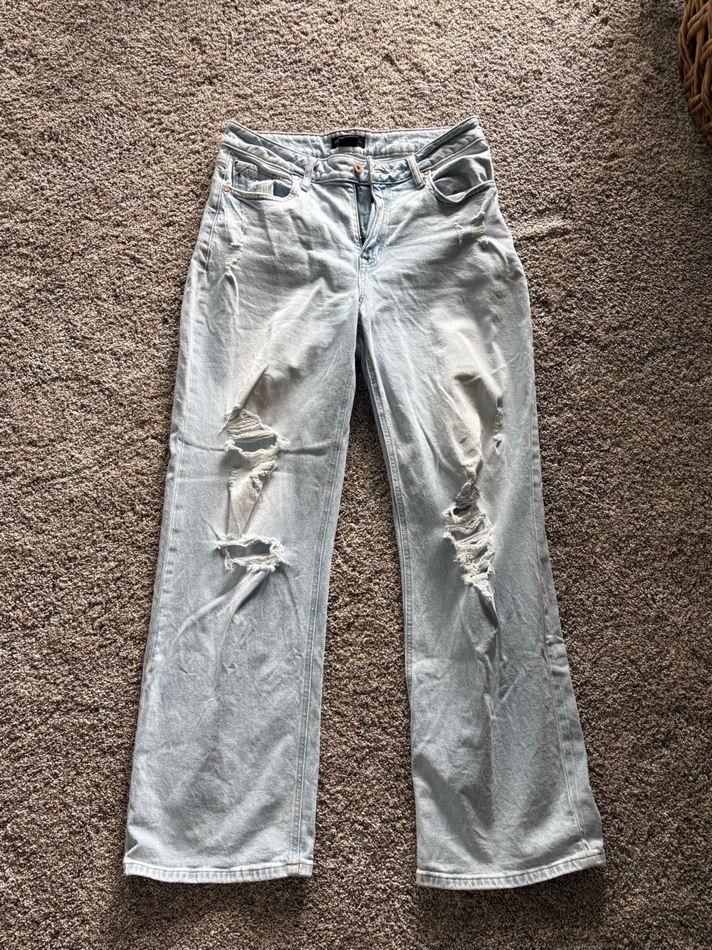Light Wash Distressed Wide Leg Jeans for Women